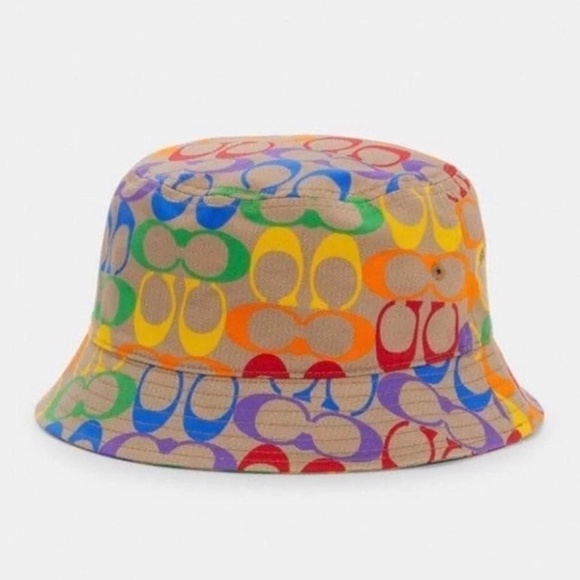 NWT Coach‎ Rainbow Signature Bucket Hat - Picture 1 of 2